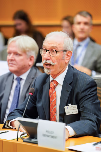 Fotografie 18: JURI - Policy Department presentation of the study on Reporting obligations - Public hearing on reporting obligations