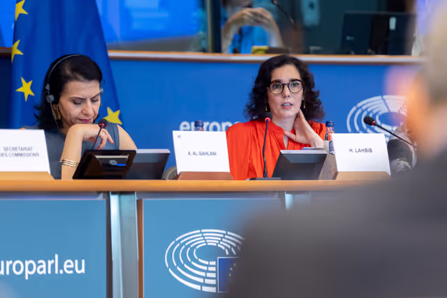 Photo 9: DEVE - Exchange of views with Commissioner Hadja LAHBIB