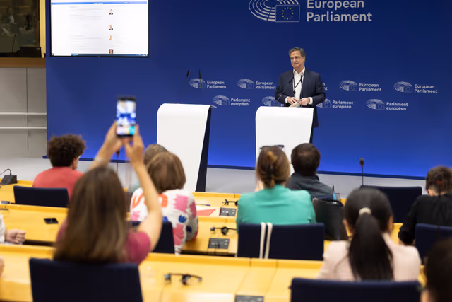 Fotografija 12: YOCOJOIN visit to the European Parliament