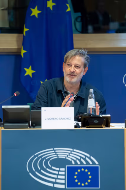 Foto 16: Delegation for relations with Canada meeting - Exchange of views with Professors S. Jaumain, Université Libre de Bruxelles, on the outcome of the federal elections in Canada and its possible impact on EU Canada relations