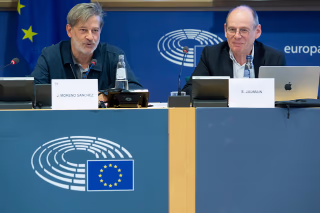 Foto 15: Delegation for relations with Canada meeting - Exchange of views with Professors S. Jaumain, Université Libre de Bruxelles, on the outcome of the federal elections in Canada and its possible impact on EU Canada relations