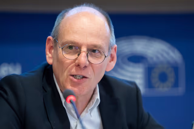 Foto 8: Delegation for relations with Canada meeting - Exchange of views with Professors S. Jaumain, Université Libre de Bruxelles, on the outcome of the federal elections in Canada and its possible impact on EU Canada relations