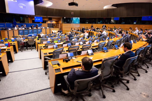 Foto 20: PETI Committee meeting - Exchange of views with Maroš Šefčovič, Commissioner for
Trade and Economic Security and for Interinstitutional
Relations and Transparency