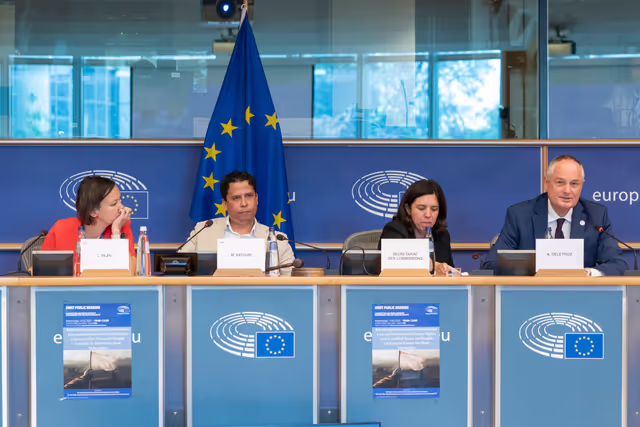 Снимка 6: DROI DEVE public hearing on “advancing International, Humanitarian Law and International Human Rights Law in Conflict Zones and Fragile Contexts to Protect then Most Vulnerable”