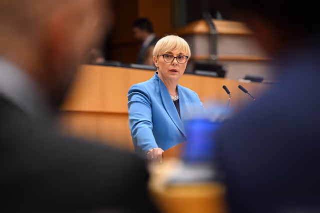 Suriet 10: EP Mini-Plenary Session - Formal sitting - Address by Nataša PIRC MUSAR, President of the Republic of Slovenia