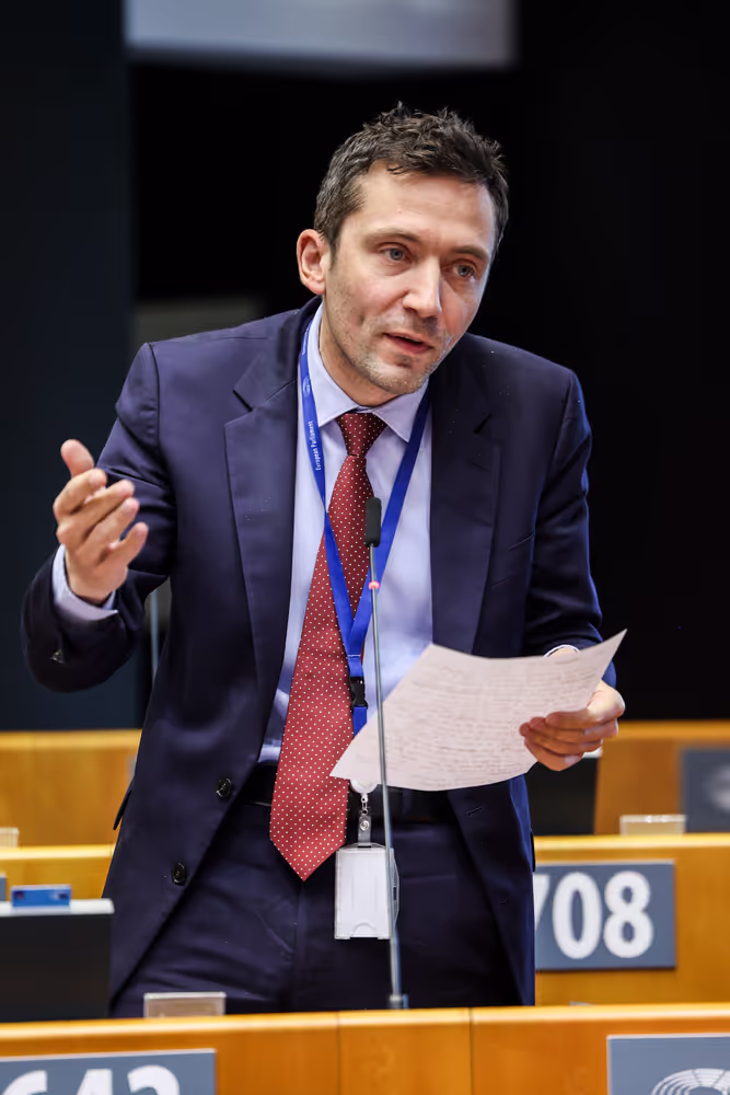 EP Mini-Plenary Session - The Hungarian government's drift to Russia-style repression: legislative threats to freedom of expression and democratic participation