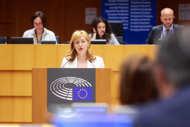 Foto 43: EP Mini-Plenary Session - Choose Europe for Science