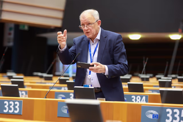 Foto 7: EP Mini-Plenary Session - Choose Europe for Science