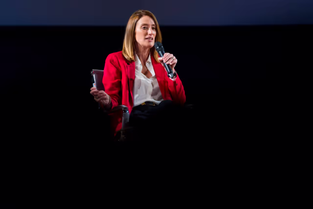 Fotografia 8: Roberta METSOLA, EP President Official visit to Timisoara (Romania) - Town Hall discussion with Romanian students