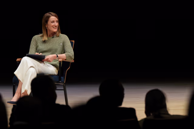 Zdjęcie 7: Roberta METSOLA, EP President participates at the Dayton Dialogue