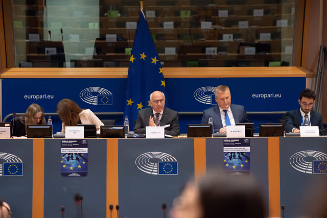 Suriet 12: LIBE.- Exchange of views with the Commissioner for Democracy, Justice, the Rule of Law and Consumer Protection, Michael McGrath, in the framework of the Structured Dialogue