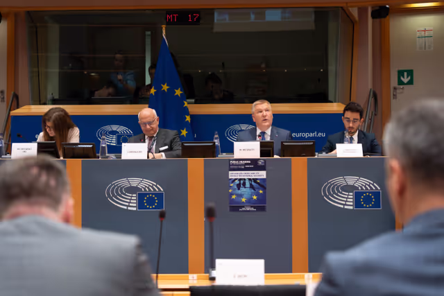 Suriet 3: LIBE.- Exchange of views with the Commissioner for Democracy, Justice, the Rule of Law and Consumer Protection, Michael McGrath, in the framework of the Structured Dialogue