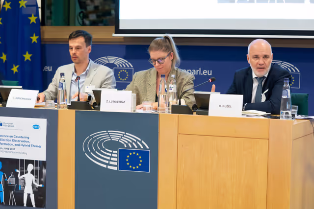 Fotografija 30: Conference on Countering Fake Election Observation, Disinformation, and Hybrid Threats - Closing session