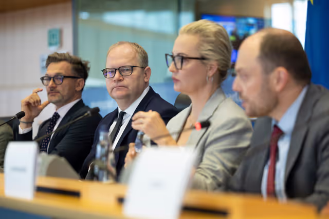 AFET - Exchange of views with representatives of the Russian democratic opposition on the EU support to Russian pro-democratic forces in the new geopolitical context