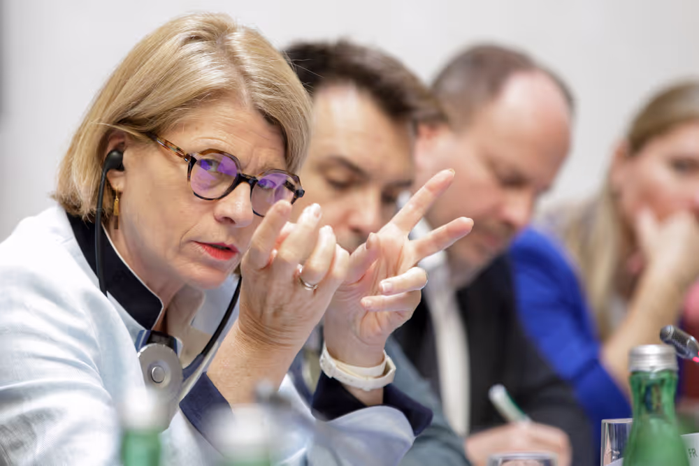 HOUS mission to Vienna