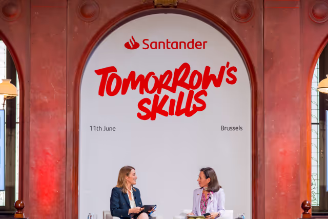 Zdjęcie 8: Fireside chat with Roberta METSOLA, EP President and Ana BOTIN, Executive Director of Banco Santander