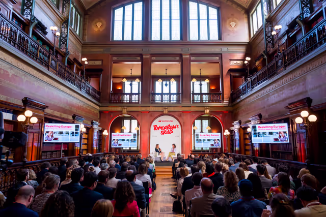Zdjęcie 2: Fireside chat with Roberta METSOLA, EP President and Ana BOTIN, Executive Director of Banco Santander