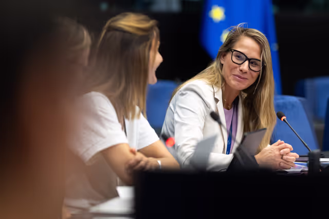 Fotografia 2: European Youth Event (EYE 2025) - Panels, interactive workshops and activities, JORON, Virginie (PfE, FR)