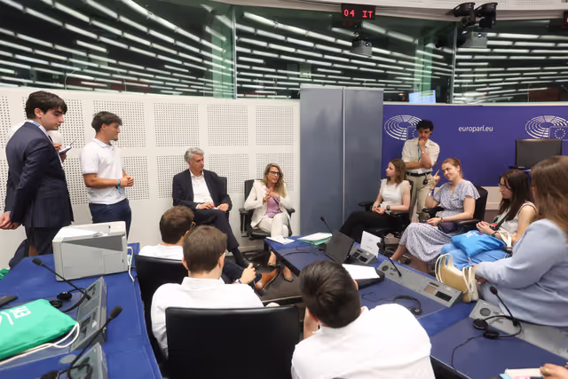 Fotografia 18: European Youth Event (EYE 2025) - Panels, interactive workshops and activities