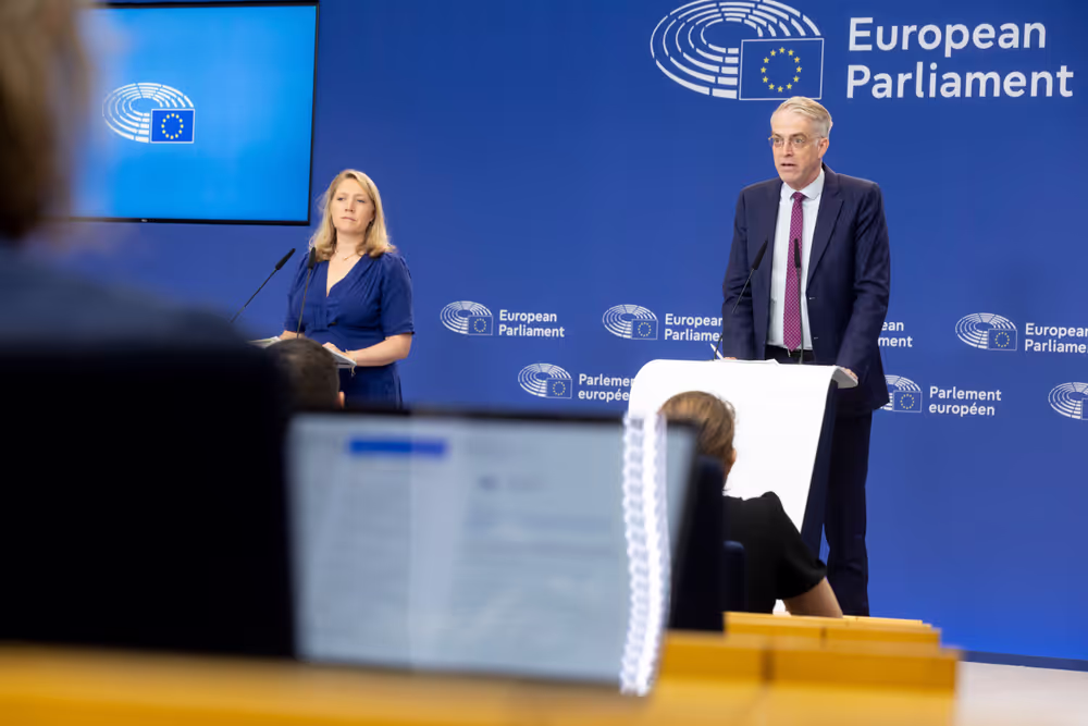 Pre-session briefing