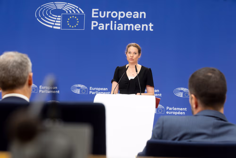 Pre-session briefing