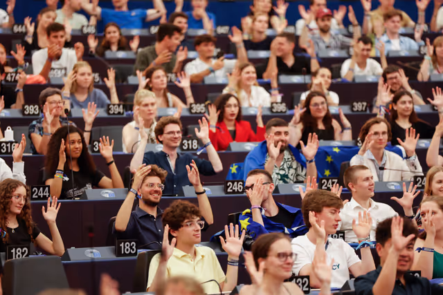 Photo 37: European Youth Event (EYE 2025) - Closing plenary session