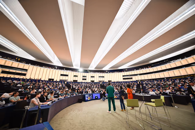 Photo 3: European Youth Event (EYE 2025) - Closing plenary session