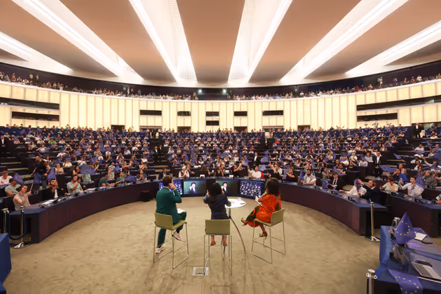 Photo 7: European Youth Event (EYE 2025) - Closing plenary session