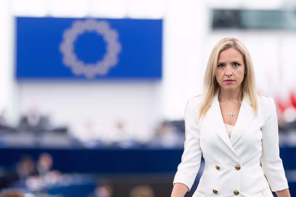 Silvia SARDONE in the EP in Strasbourg