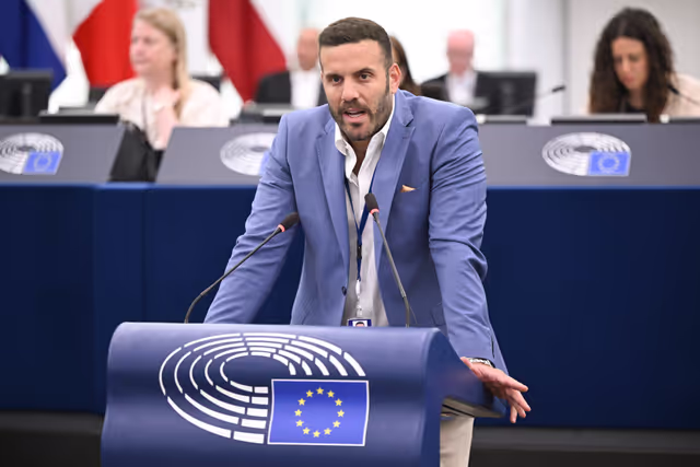 Valokuva 40: EP Plenary session - Combating the sexual abuse and sexual exploitation of children