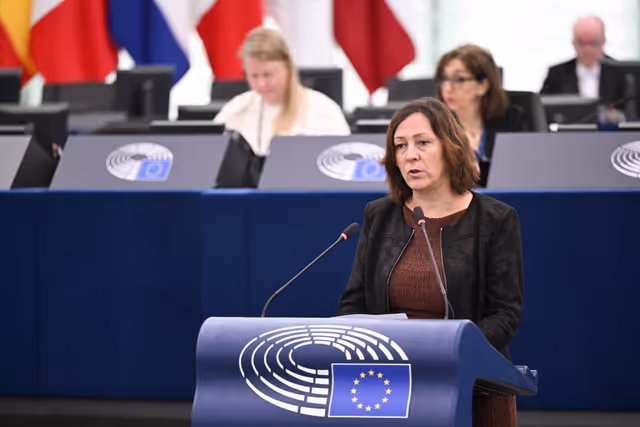 Valokuva 38: EP Plenary session - Combating the sexual abuse and sexual exploitation of children