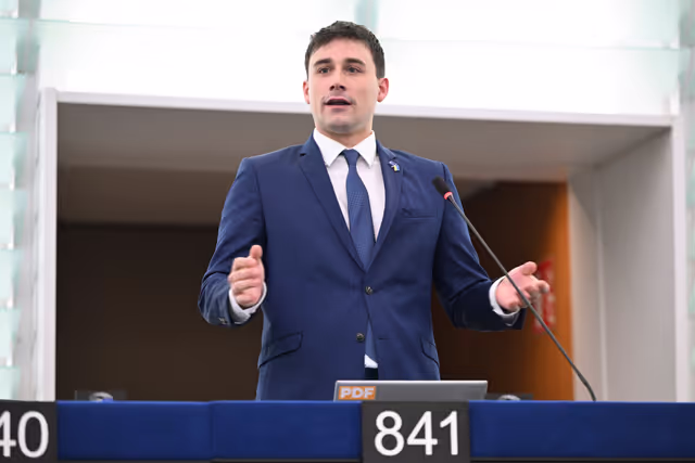 Valokuva 36: EP Plenary session - Combating the sexual abuse and sexual exploitation of children