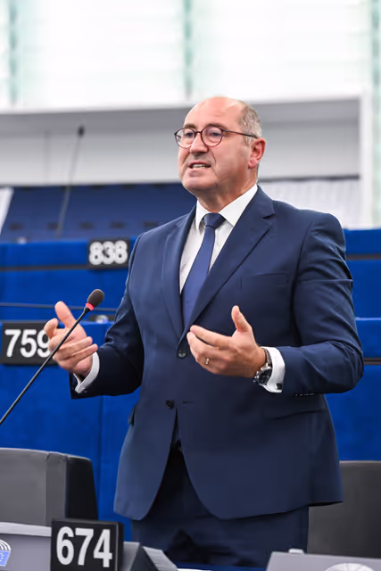 Fotografi 3: EP Plenary session - Implementation report on the Recovery and Resilience Facility