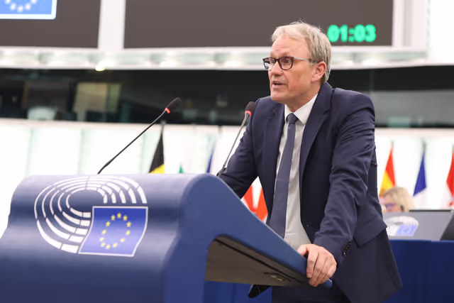 Foto 31: EP Plenary session - Latest developments on the revision of the air passenger rights and airline liability regulations