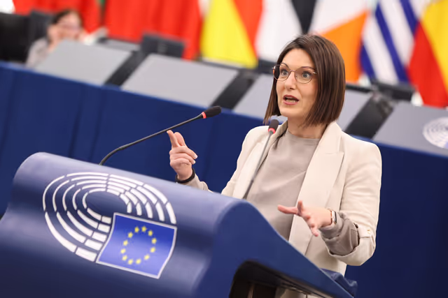 Foto 25: EP Plenary session - Latest developments on the revision of the air passenger rights and airline liability regulations