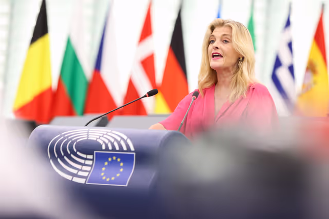 Foto 20: EP Plenary session - Latest developments on the revision of the air passenger rights and airline liability regulations