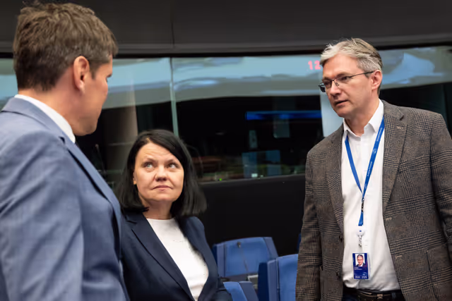 Fotografija 19: SANT trilogue on the Pharma package