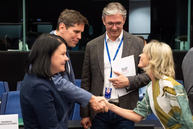 Fotografija 17: SANT trilogue on the Pharma package