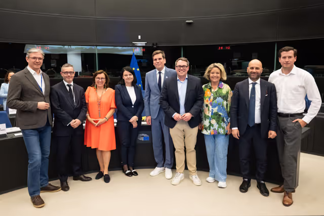 Fotografija 6: SANT trilogue on the Pharma package