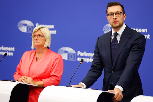 Fotografia 4: Press briefing Patriots for Europe