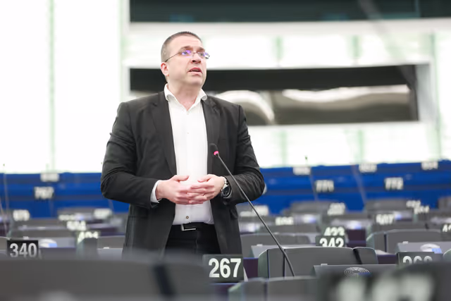 Fotografija 48: EP Plenary session - Institutional and political implications of the EU enlargement process and global challenges