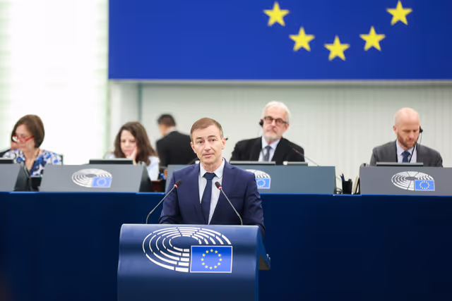 Fotografija 32: EP Plenary session - Institutional and political implications of the EU enlargement process and global challenges