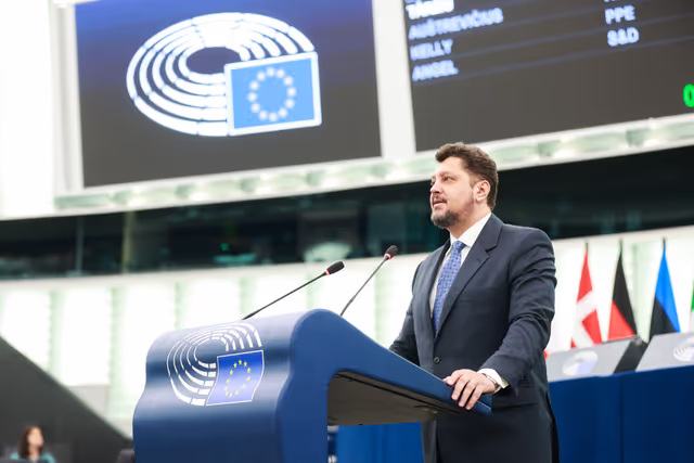 Fotografija 28: EP Plenary session - Institutional and political implications of the EU enlargement process and global challenges