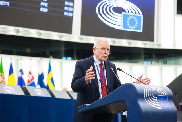 Fotografija 18: EP Plenary session - Institutional and political implications of the EU enlargement process and global challenges