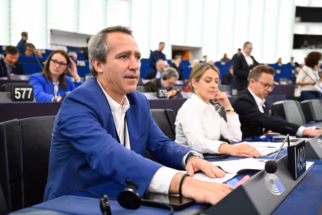 Снимка 18: EP Plenary session - Voting session