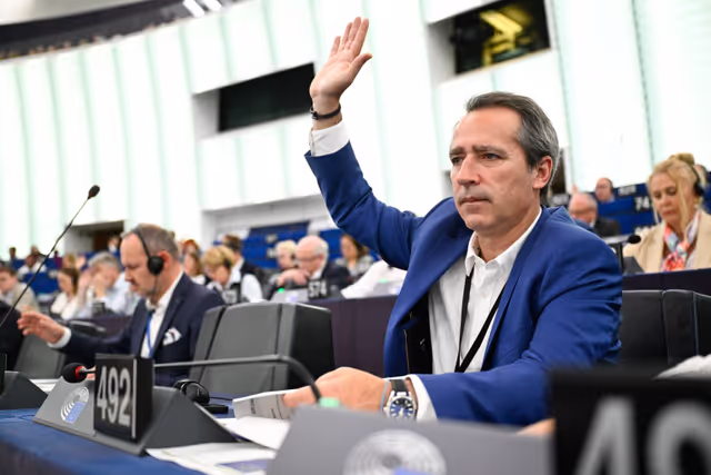 Снимка 12: EP Plenary session - Voting session