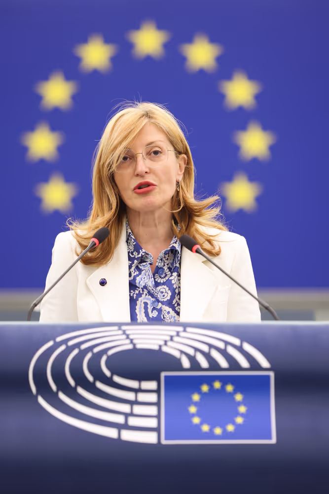 EP Plenary session - Protecting bees: advancing the EU's New Deal for Pollinators