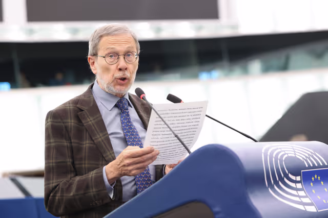 EP Plenary session - Protecting bees: advancing the EU's New Deal for Pollinators