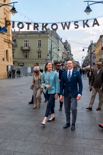 Fotografia 3: Roberta METSOLA, EP President, official visit to Warsaw and Lodz (Poland) - Meeting with Dariusz JOŃSKI, Member of the European Parliament and Hanna ZDANOWSKA, Mayor of Łódź