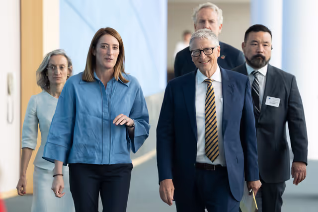 Foto 49: DEVE Extraordinary meeting - Exchange of views with Bill GATES, Chair of the Gates Foundation